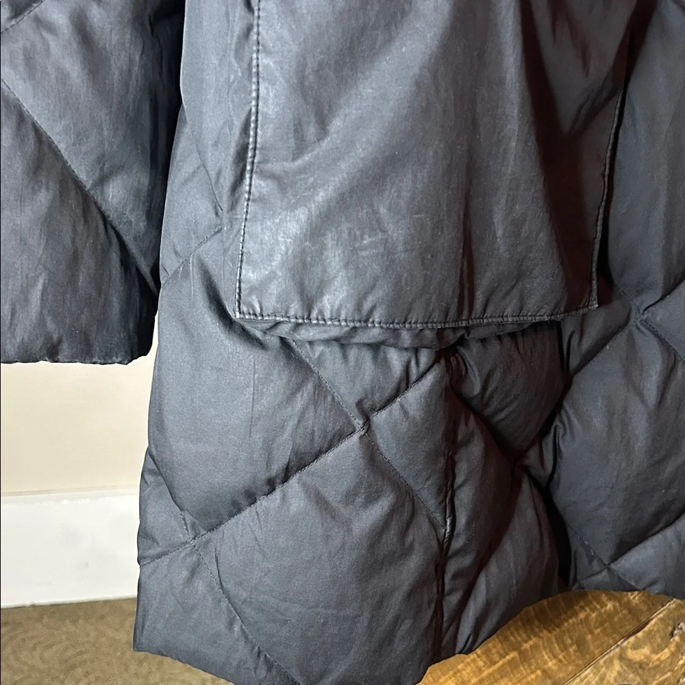 Burberry Down Jacket Size XL - Picture 8 of 13